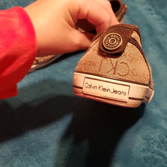 Calvin klein jeans shoes - Picture 2 of 4